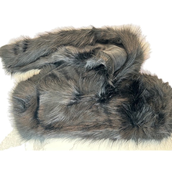 LA Carrie Faux Fur Collar Scarf - High-Quality Winter Fashion Accessory - Picture 8 of 11